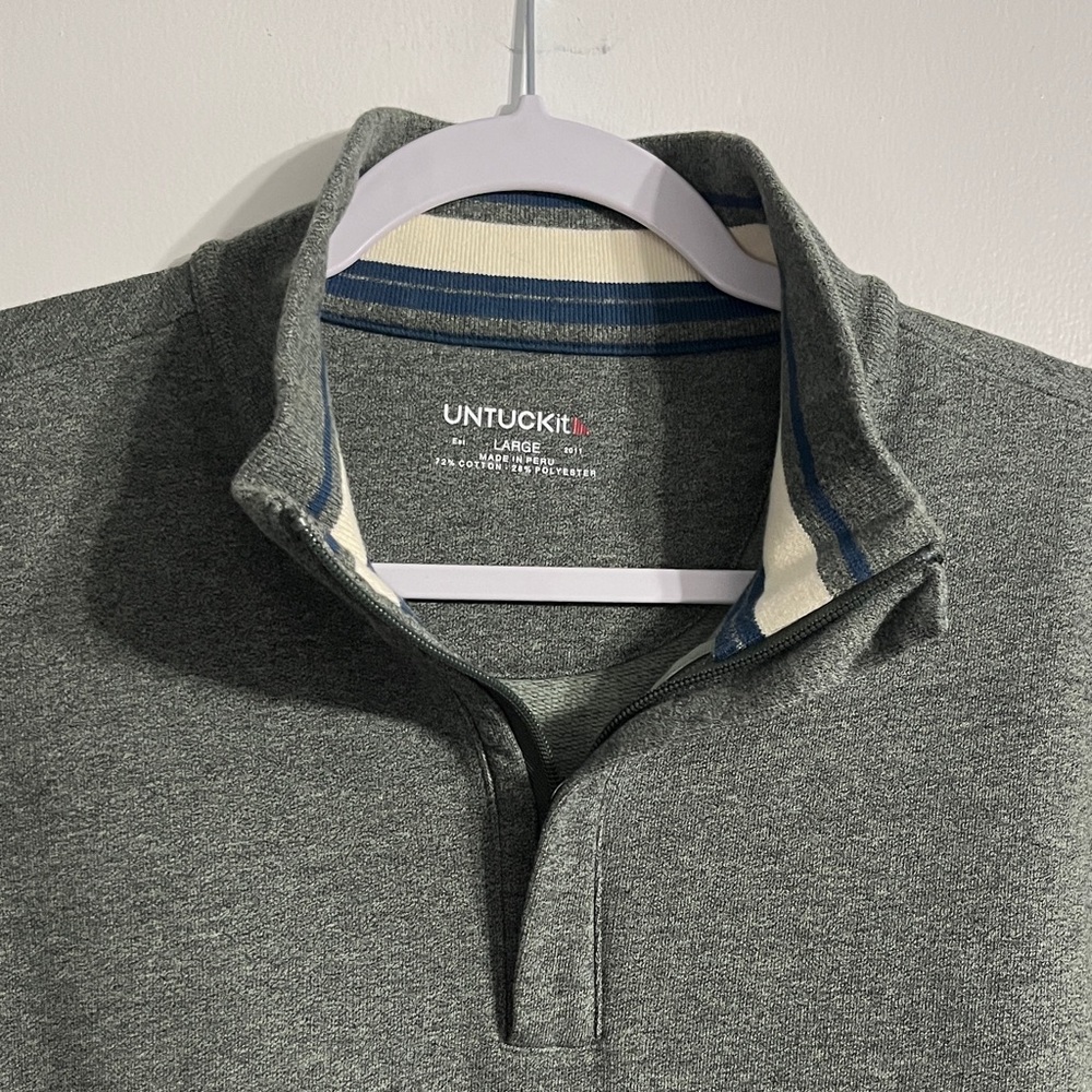 UNTUCKit Charcoal Quarter-Zip Sweatshirt